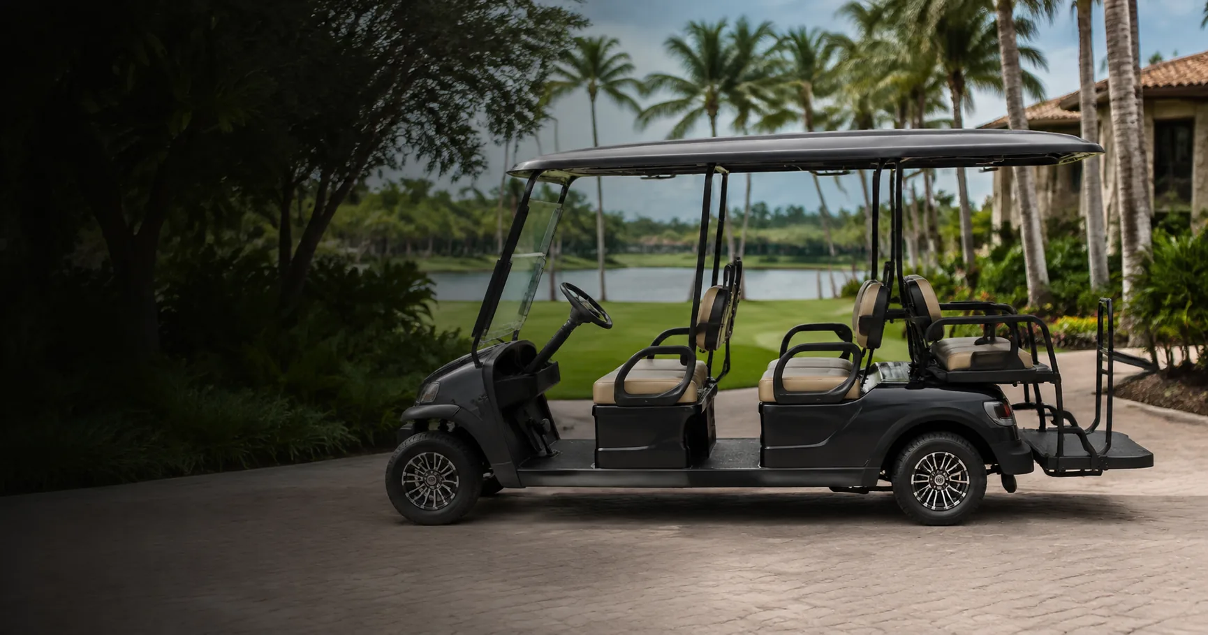 Electric golf carts for commercial seating-capacity selection